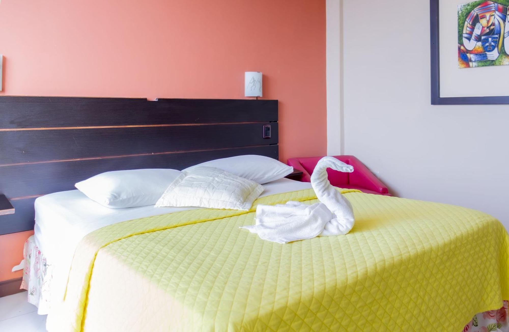 Hostal Antares Manta Eksteriør bilde