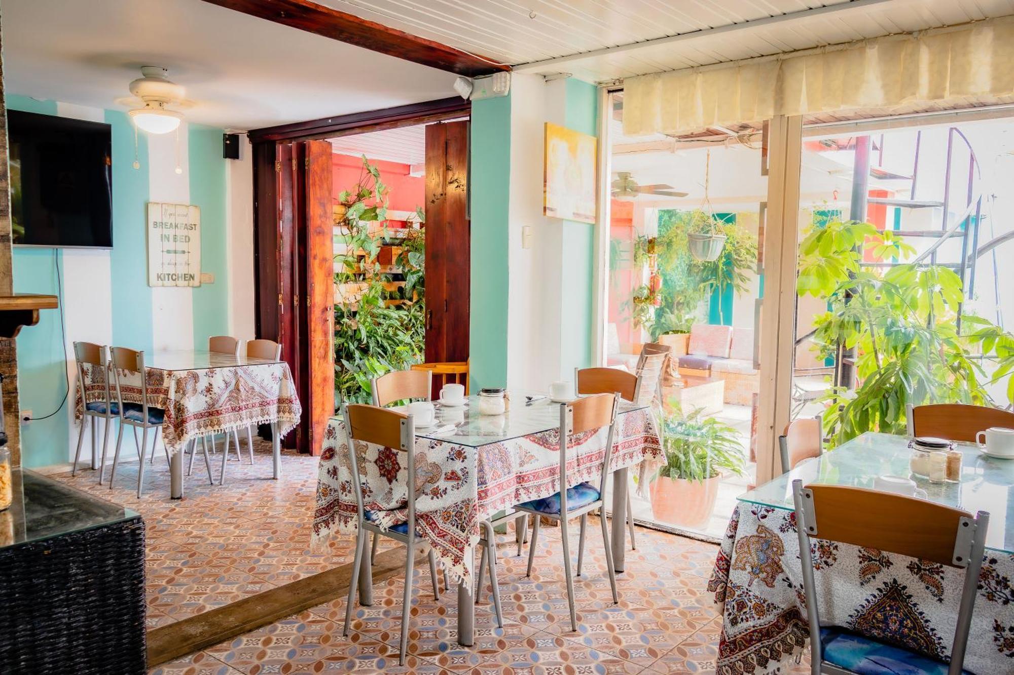 Hostal Antares Manta Eksteriør bilde